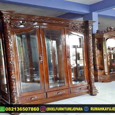 Lemari pajangan Jati 3 Pintu