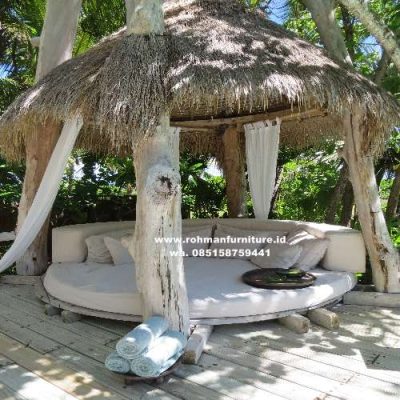 gazebo kayu gelondongan