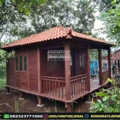 rumah saung kayu