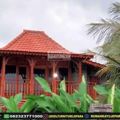rumah dari kayu jati