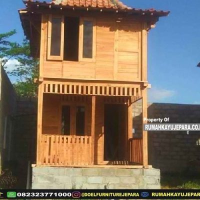 rumah kayu tingkat sederhana